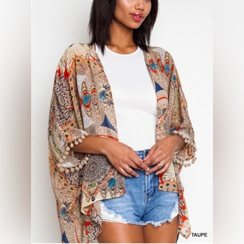 🎉HOST PICK🎉Umgee + USA kimono w/ colourful pattern & little Pom poms on sleeve - Picture 5 of 8